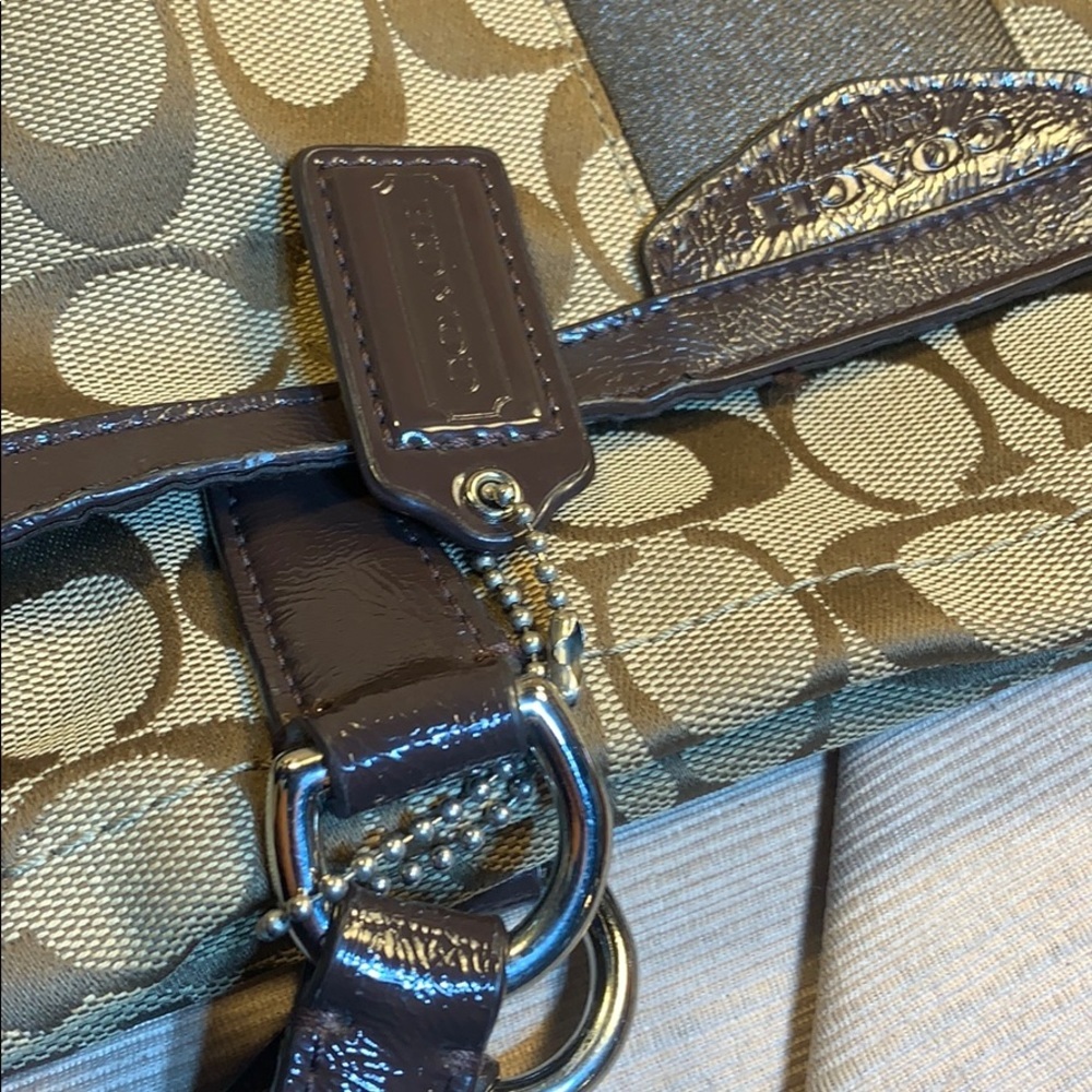 Coach iconic logo canvas/leather everyday tote - Picture 7 of 16